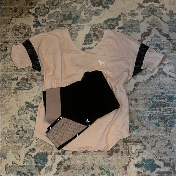 Pink T-Shirt and Black Leggings Set - Picture 1 of 3